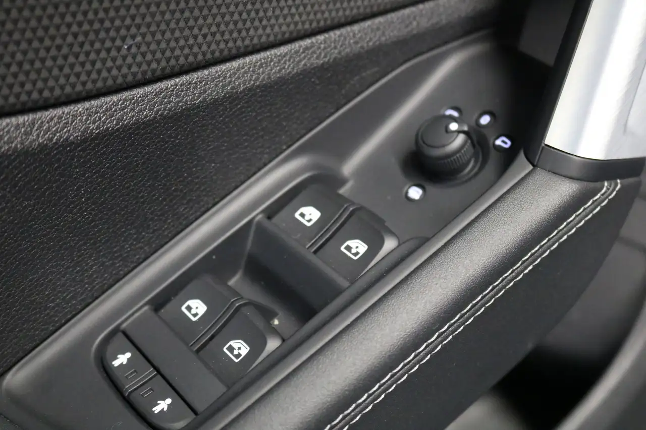 Audi SQ2 TFSI quattro *1HAND*NAVI*V-Cockp*KAMERA*Matrix*uvm — Galerie du véhicule 26