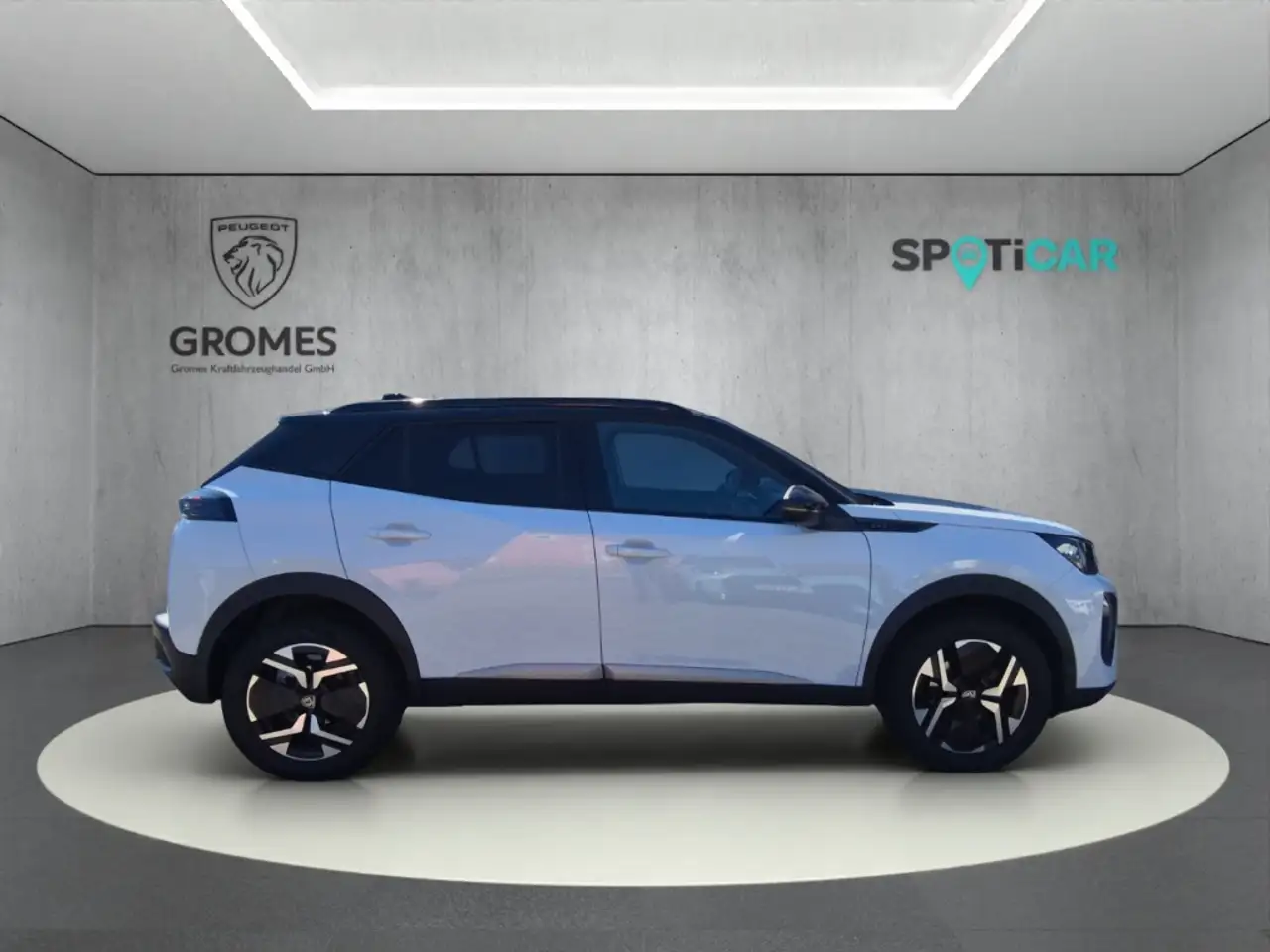 Peugeot 2008 GT PT 130 EAT8 Pano LED ACC Navi Alcantara Massage — Vehicle gallery 2