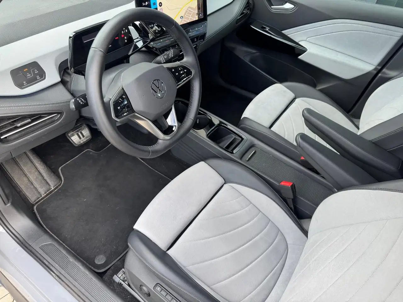 Volkswagen ID.3 Pro 150 kW/ACC/KAMERA/ELEKTR.-SITZE/MASSAGE — Galería del vehículo 4