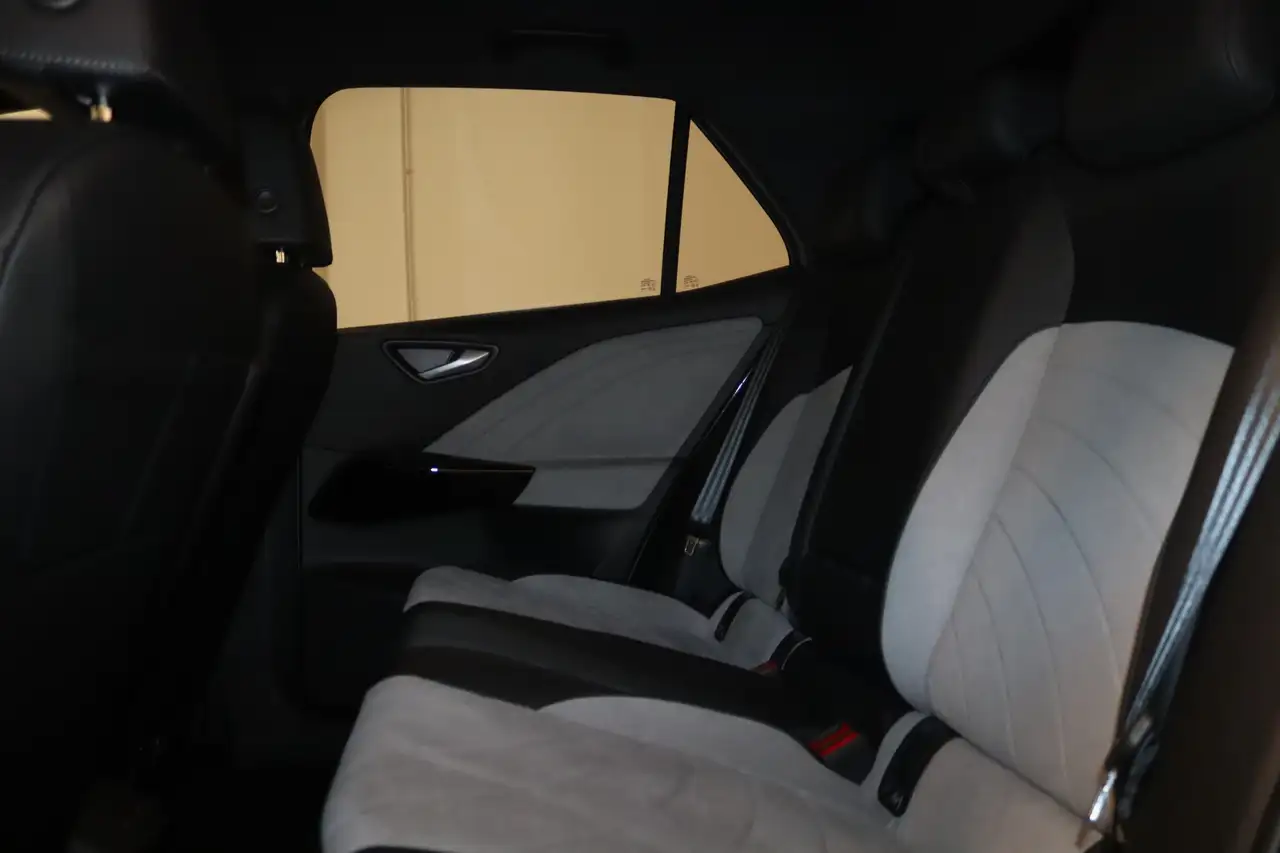 Volkswagen ID.3 Pro Move-360°-ACC-LED-SHZ-KESSY-CCS-NAV-DAB — Galería del vehículo 12