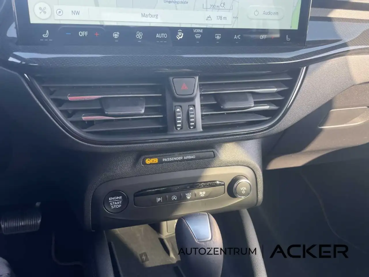 Ford Focus ST-Line X Turnier MHEV AT7 PANO aAHK -49%* — Vehicle gallery 24