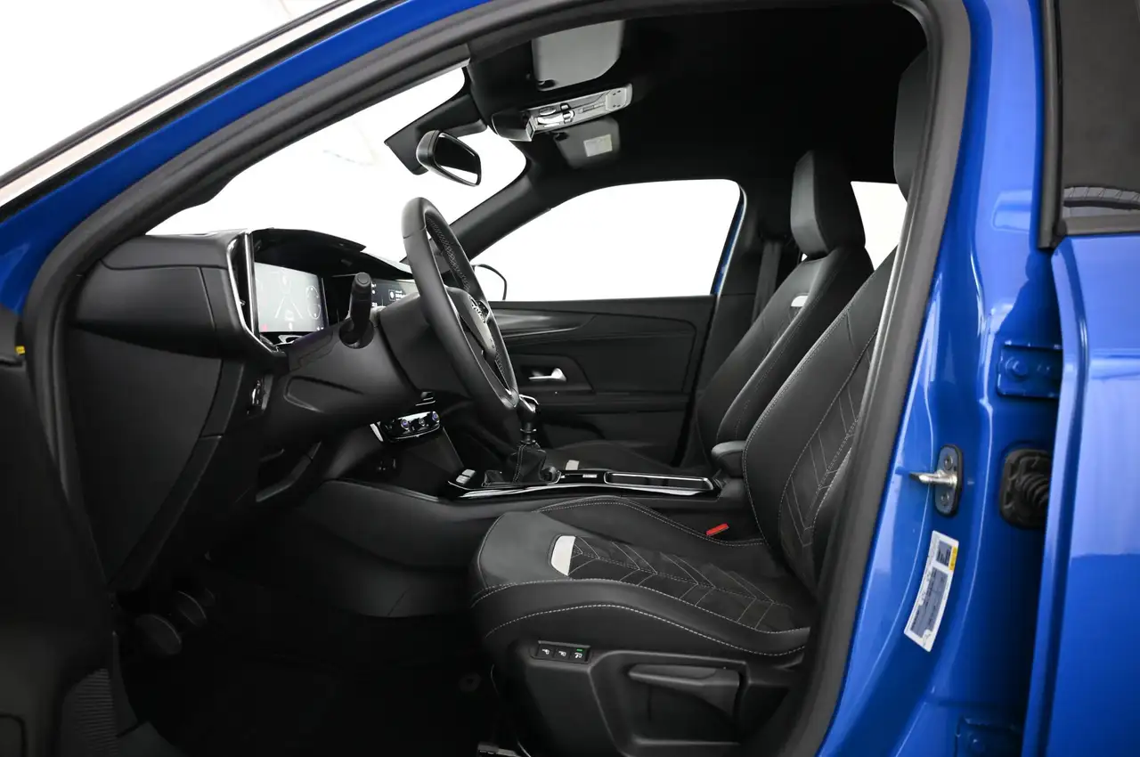 Opel Mokka 1.2 136 Ultimate LED/ACC/Black-Pack/18 — Vehicle gallery 26