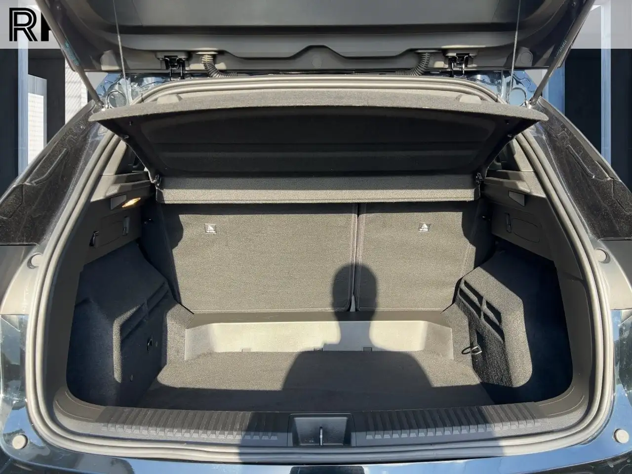 Renault Austral EVOLUTION TCe 160 AUTOMATIK SITZHEIZUNG — معرض صور السيارة 21