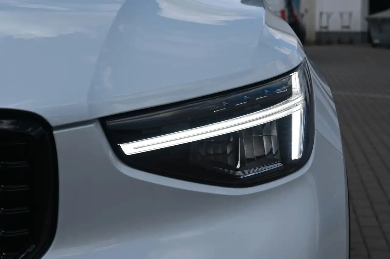 Volvo XC40 B4 DKG Plus Dark*H&K*FSHZG*360°*ACC*AHK — Galería del vehículo 10