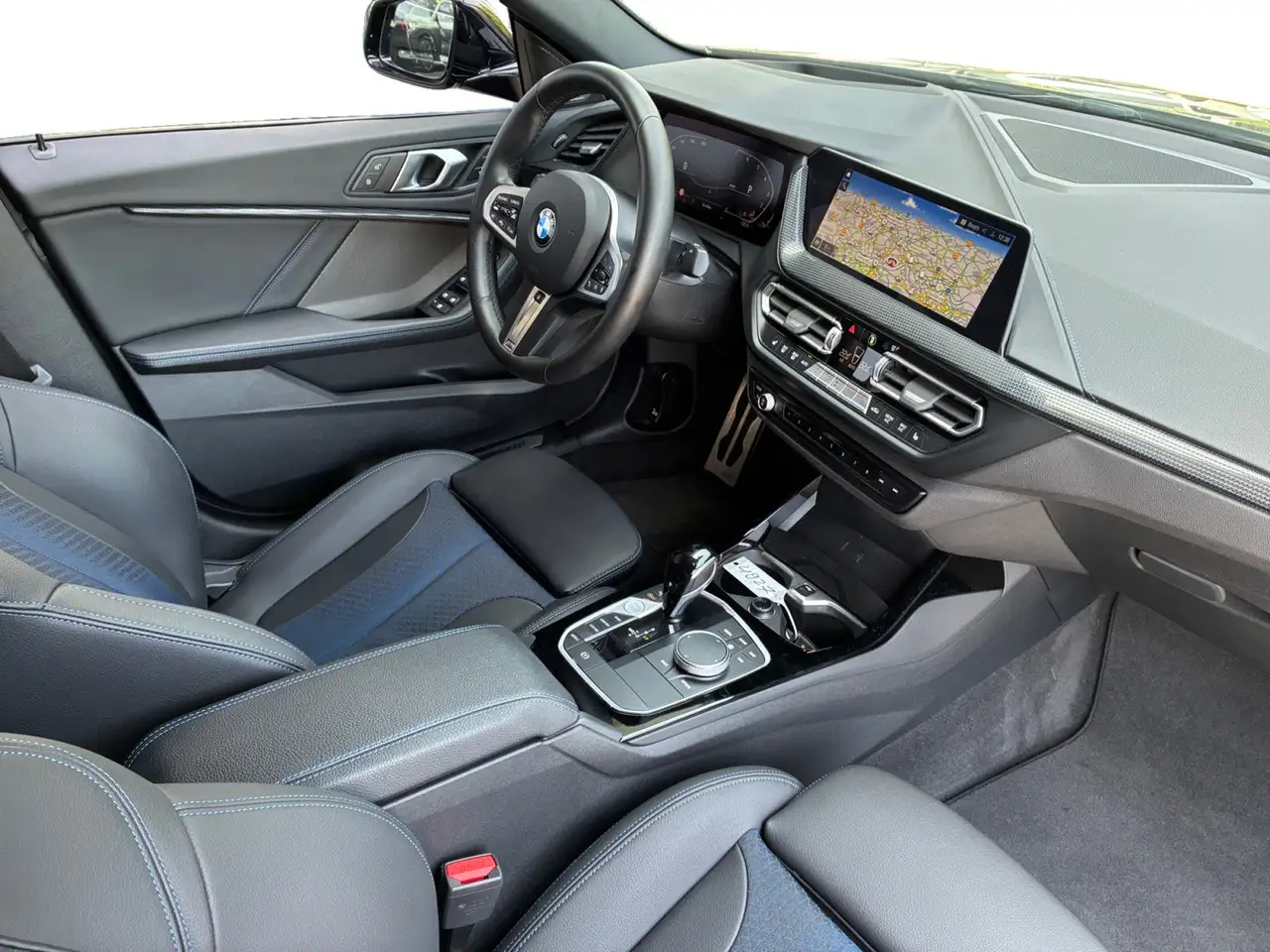 BMW 218 i Gran Coupe M Sport ACC/HUD/MMRY/ADAPTLED/H&K — معرض صور السيارة 11