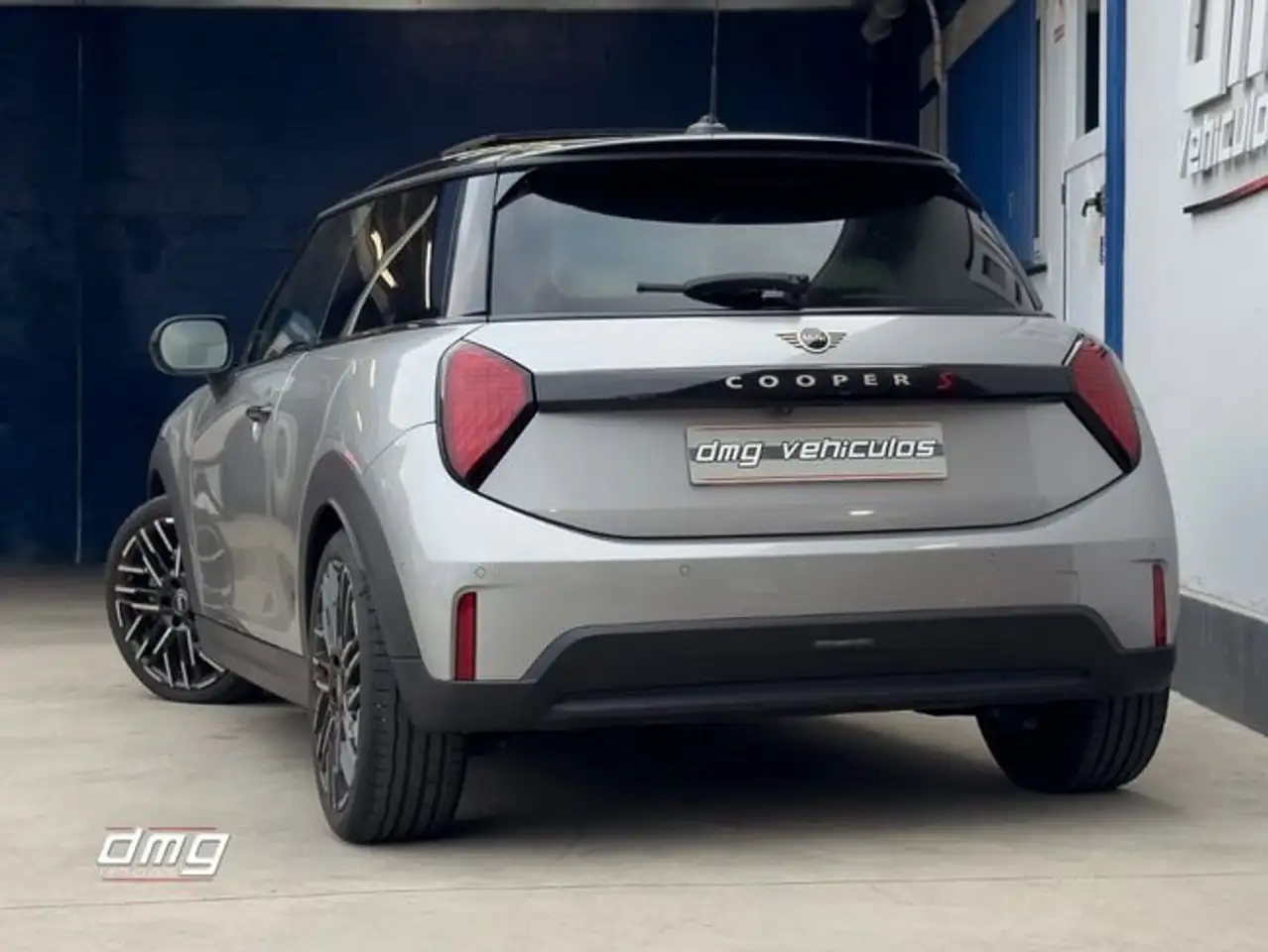 MINI Cooper S 3 puertas Automático — معرض صور السيارة 36