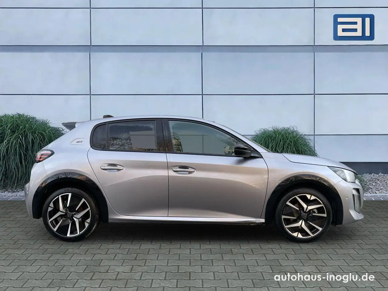 Peugeot 208 Hybrid 145 GT e-DSC6 Pano+Navi+360° Kam+ACC+ — Galerie du véhicule 8