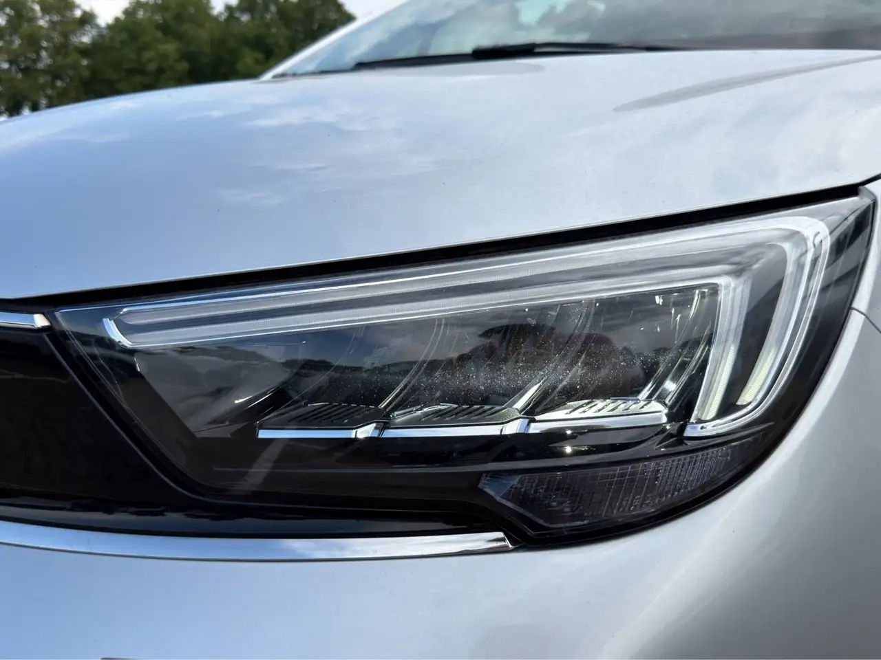 Opel Crossland Elegance 1.2 Turbo Navi+SHZ+LHZ+RFK+LM — Galería del vehículo 25