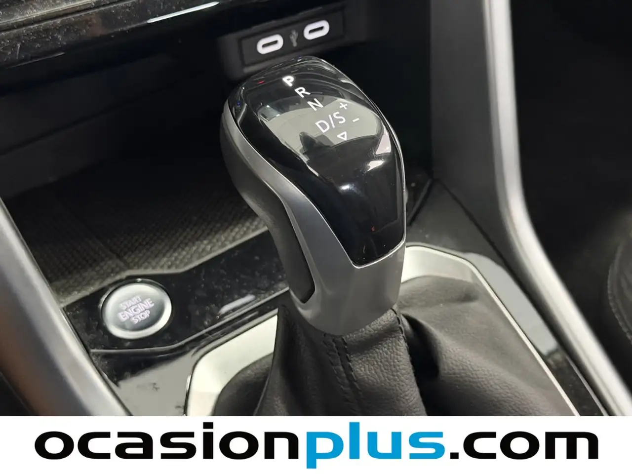 Volkswagen T-Roc 1.5 TSI Life DSG7 110KW — معرض صور السيارة 5