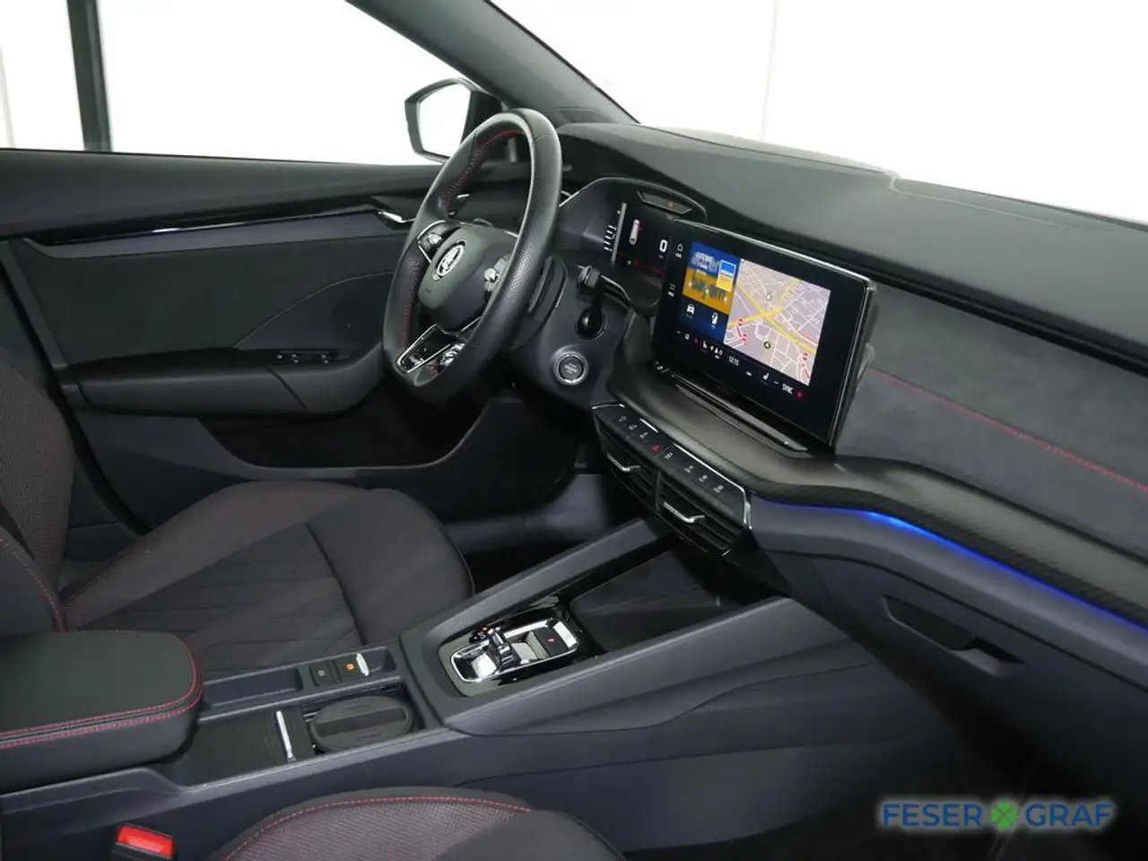 Skoda Octavia Combi RS 2.0 TSI DSG AHK / LED / Navi — معرض صور السيارة 3
