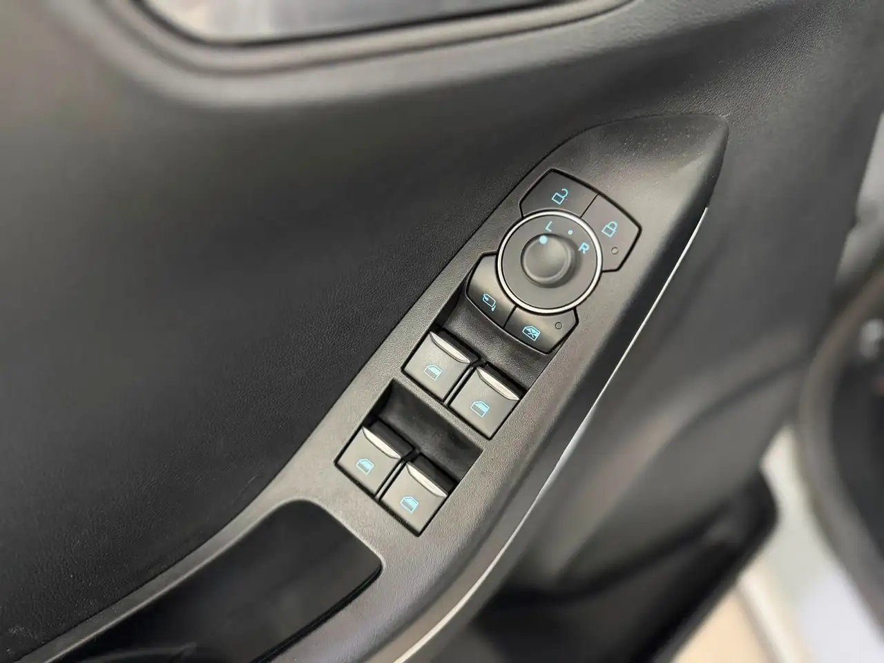 Ford Puma 1.0 ST-Line Automatik|1.Hand|Kamera — Galerie du véhicule 18