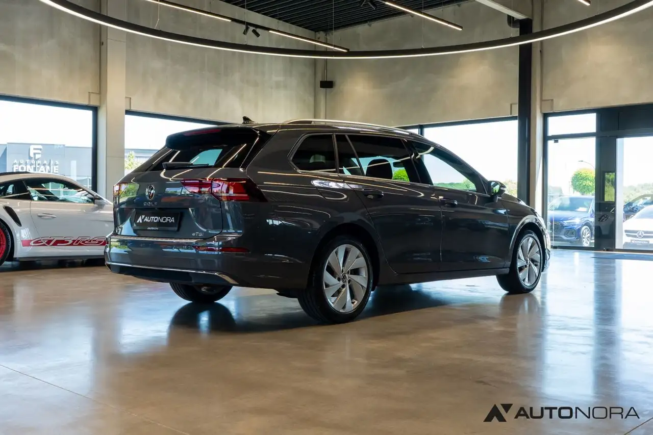 Volkswagen Golf VIII 1.5 eTSI Style Variant AHK Technik — معرض صور السيارة 14