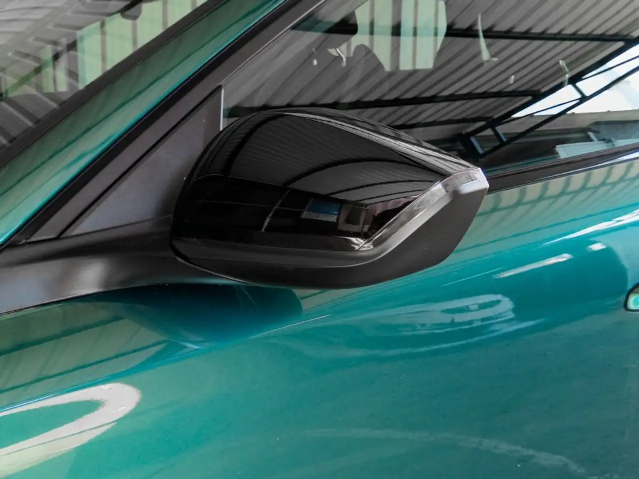Peugeot 308 SW 1.2 PureTech S&S Allure 130 — Galerie du véhicule 24