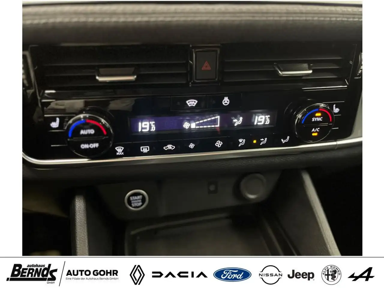 Nissan Qashqai 1.3 DIG-T MHEV Acenta Klima PDC Navi 360 WinterP. — Galería del vehículo 21