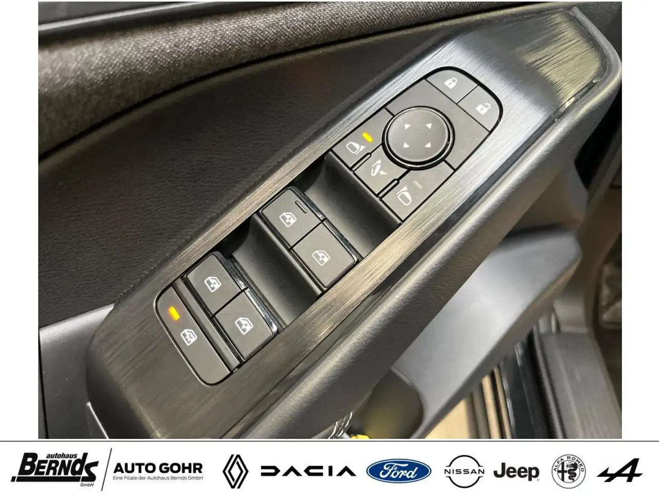 Nissan Qashqai 1.3 DIG-T MHEV Acenta Klima PDC Navi 360 WinterP. — Galería del vehículo 25