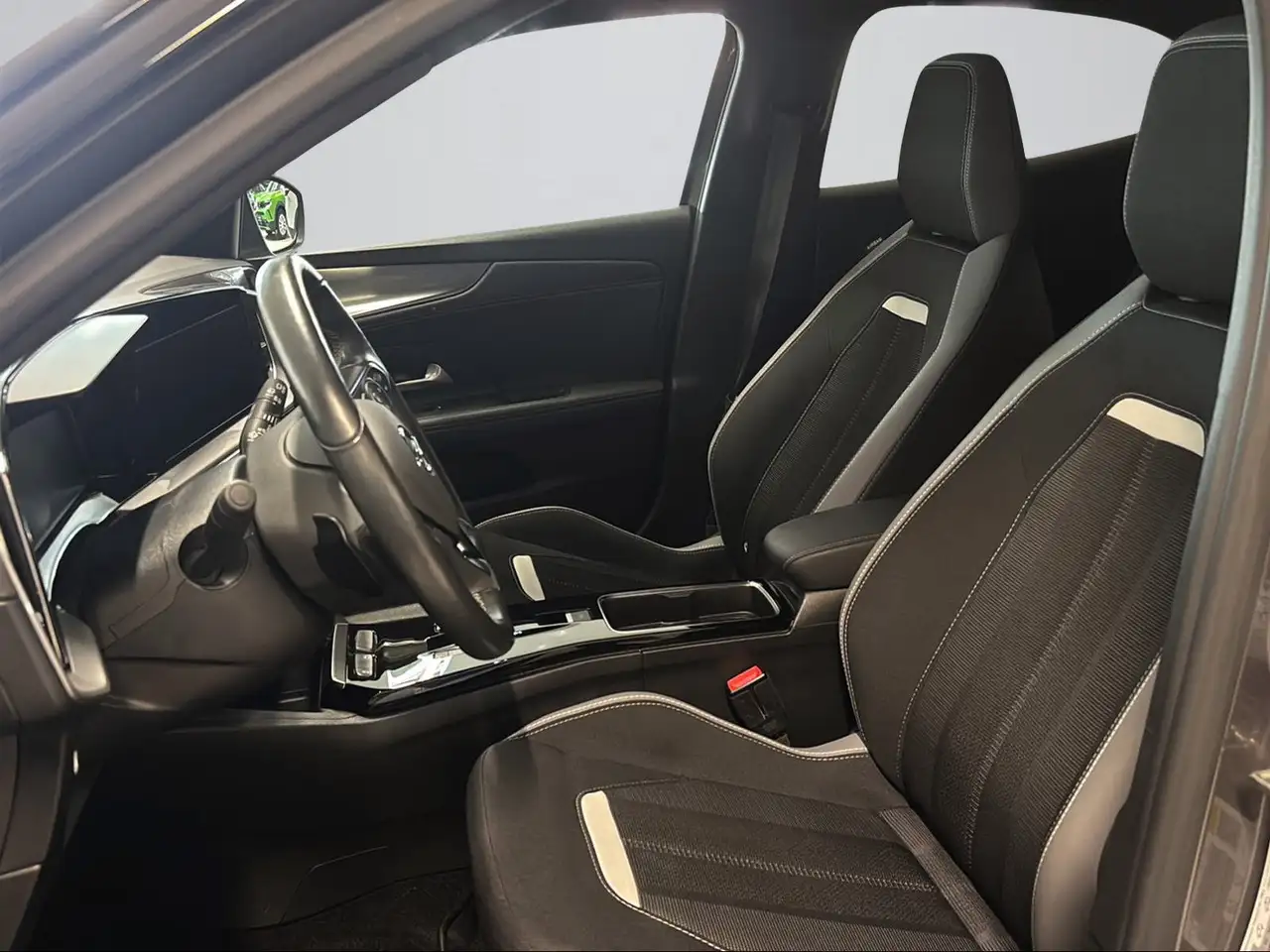 Opel Mokka Black - Kamera / hzb. Sitze & Lenkrad / Allwetter — Vehicle gallery 9
