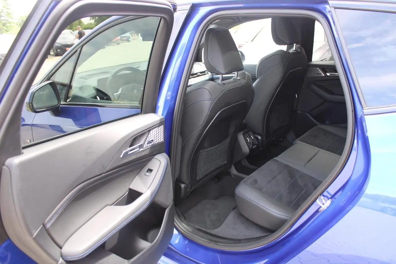 BMW 218 218i Active Tourer M Sport*Massage*HuD*PANO*HARMAN — Galería del vehículo 29