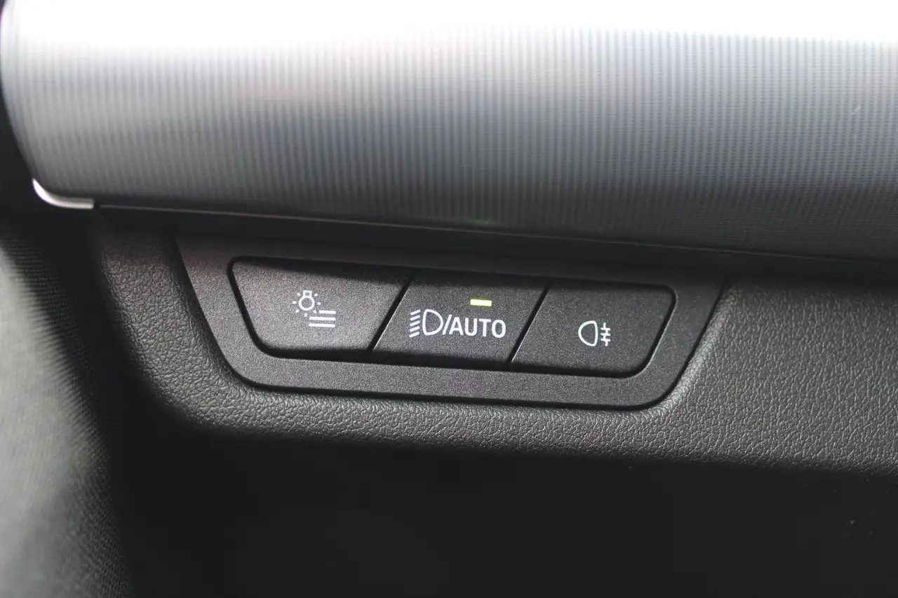 BMW 218 218i Active Tourer M Sport*Massage*HuD*PANO*HARMAN — Galería del vehículo 5