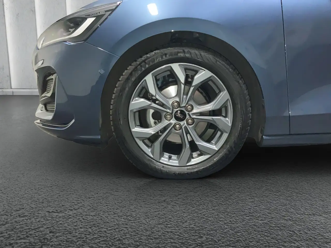 Ford Focus ST-Line X Turnier Aut.*AHK*ACC*HUD*KAM*NAVI*WINTER — Galerie du véhicule 7