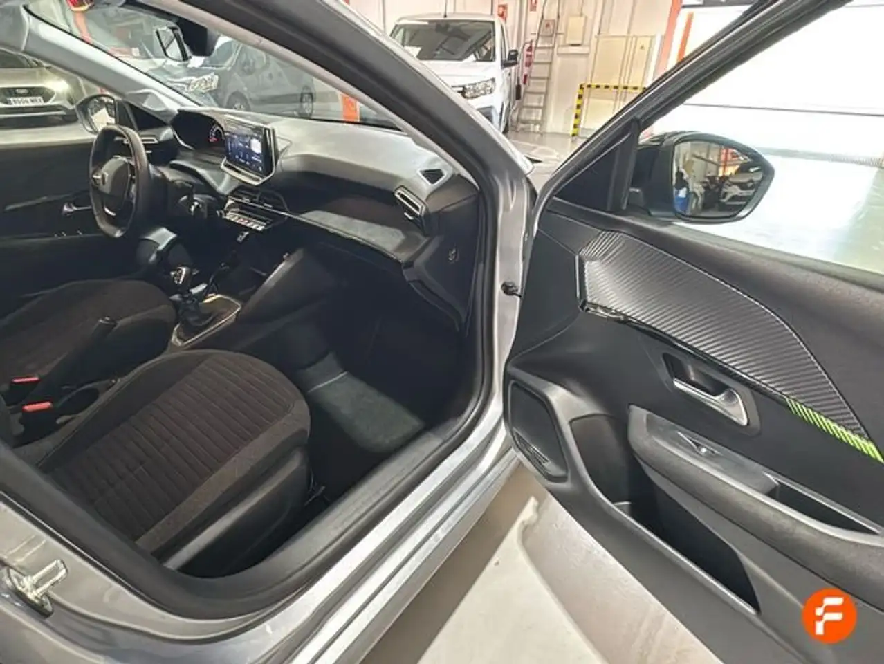 Peugeot 208 1.2 Puretech S&S Active 100 — معرض صور السيارة 30