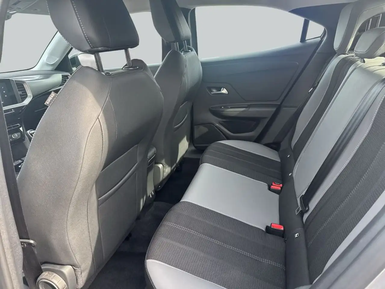 Opel Mokka 1.2 DI Turbo Elegance — Galerie du véhicule 12