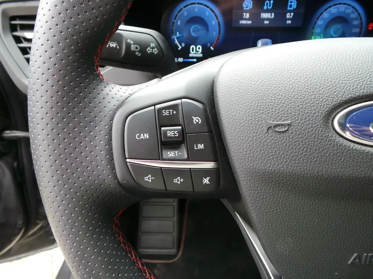 Ford Focus Turnier ST-Line X,Matrix.AHK.KeyFree.Pano. — معرض صور السيارة 22