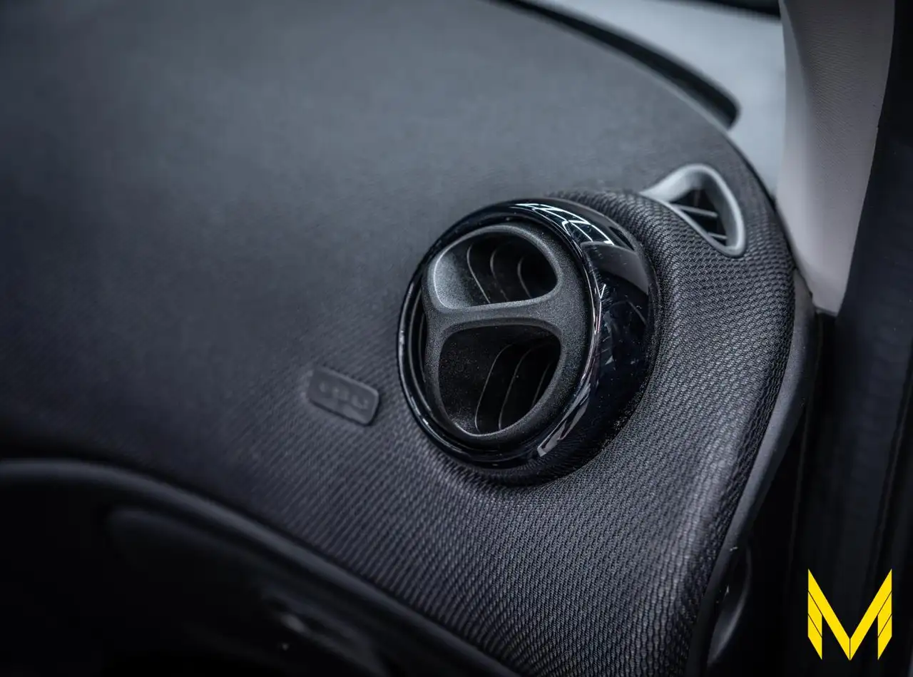 smart forTwo EQ cab. prime EXCLUSIVE:THE WHITE BEAUTY! — معرض صور السيارة 21