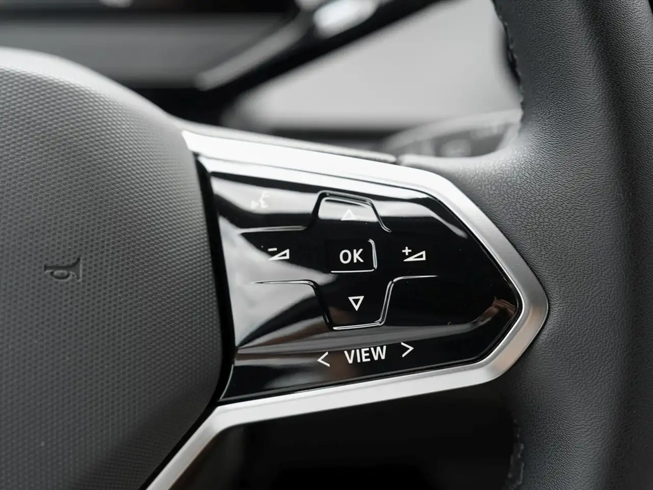Volkswagen ID.3 Pro Performance *LED*Navi*Kamera*ACC*Kessy*19" ... — Galería del vehículo 16