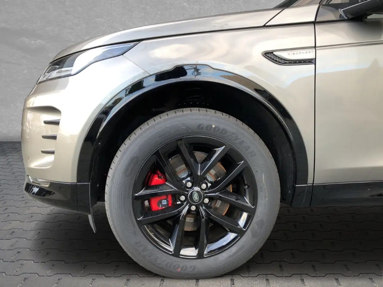 Land Rover Discovery Sport P300e Dyn. SE ACC Komfort Paket — Galería del vehículo 9