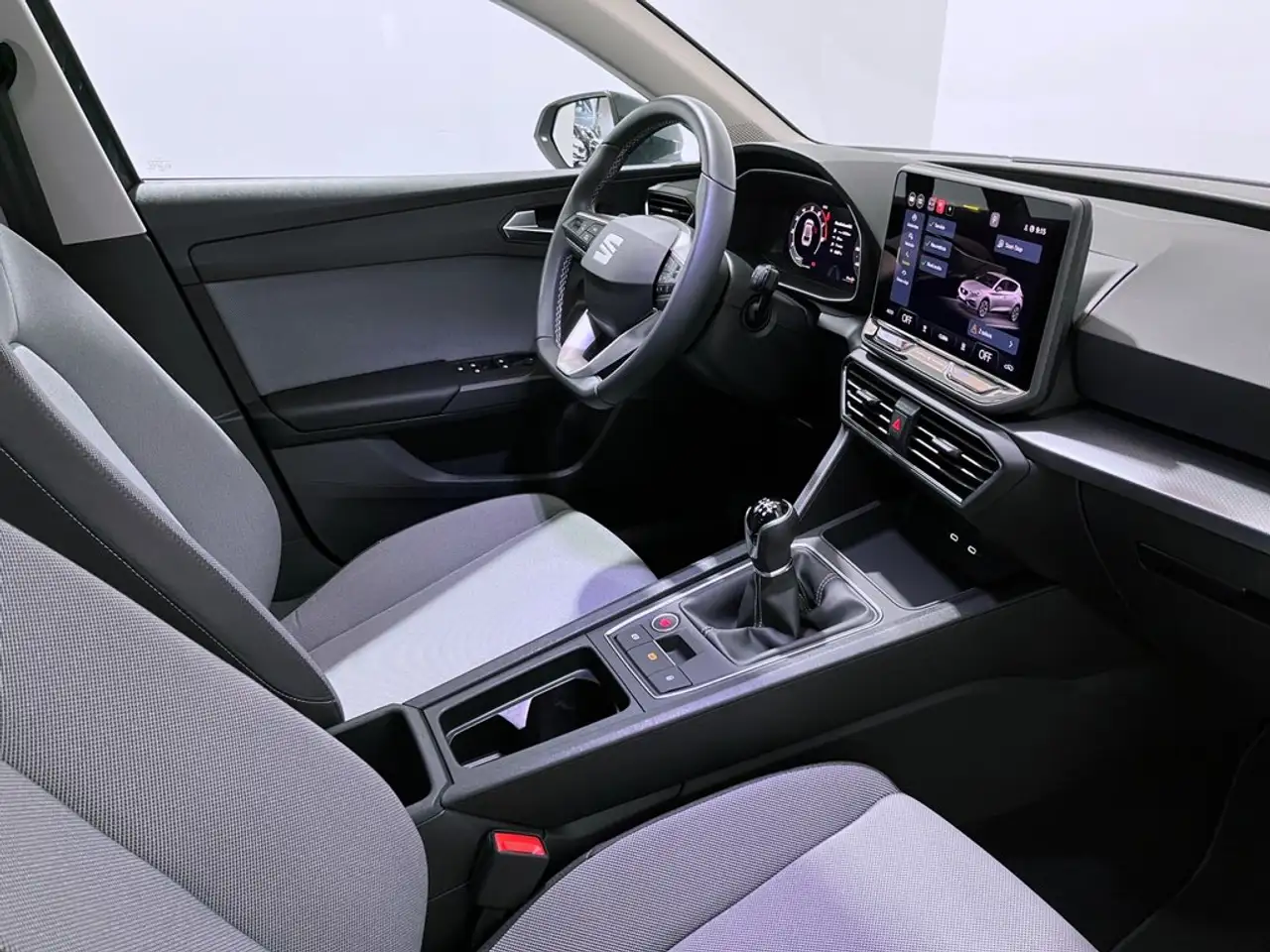 SEAT Leon 1.5 TSI 85kW Style XS — معرض صور السيارة 18