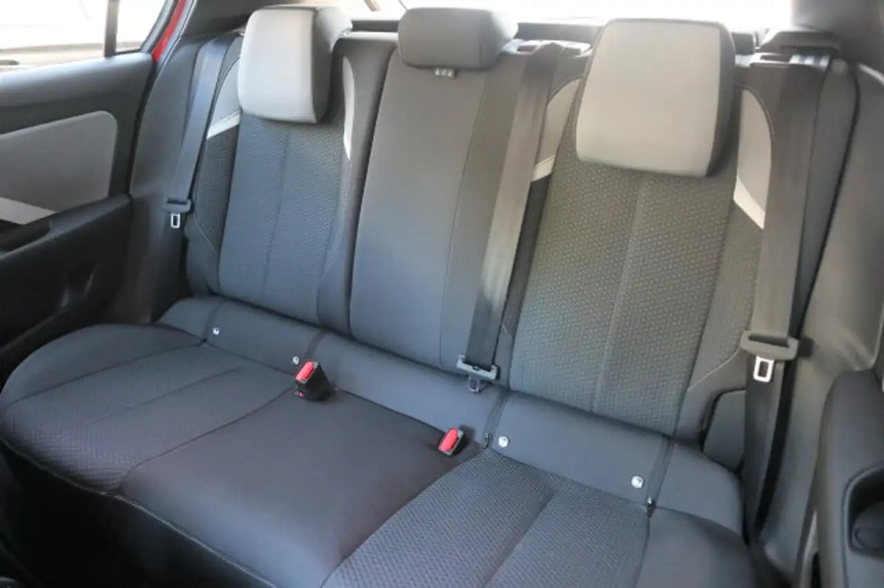 Opel Astra Astra L EDITION PLUS/ALU/SITZHEIZ/KOMFORT-PAKET — Vehicle gallery 22