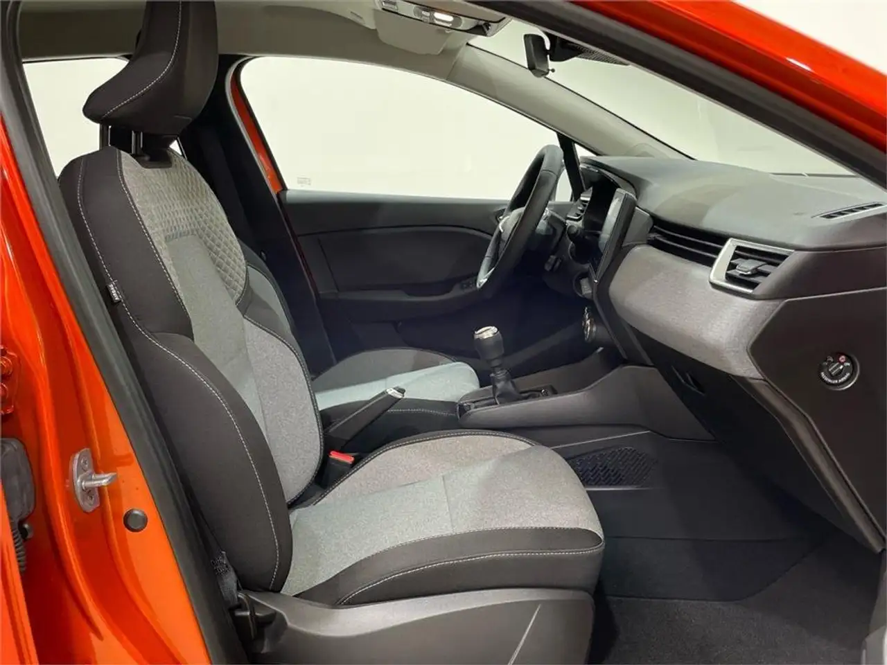 Renault Clio TCe Evolution 67kW — معرض صور السيارة 13