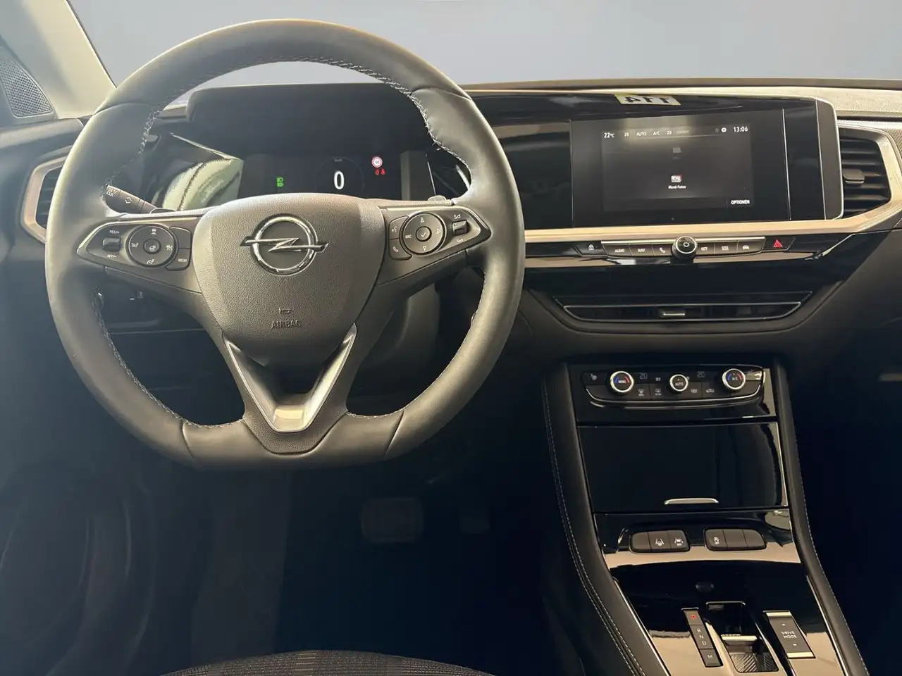 Opel Grandland 1.2 Turbo ENJOY ACC+AHK+LED+SHZ+Kam. — Galería del vehículo 14