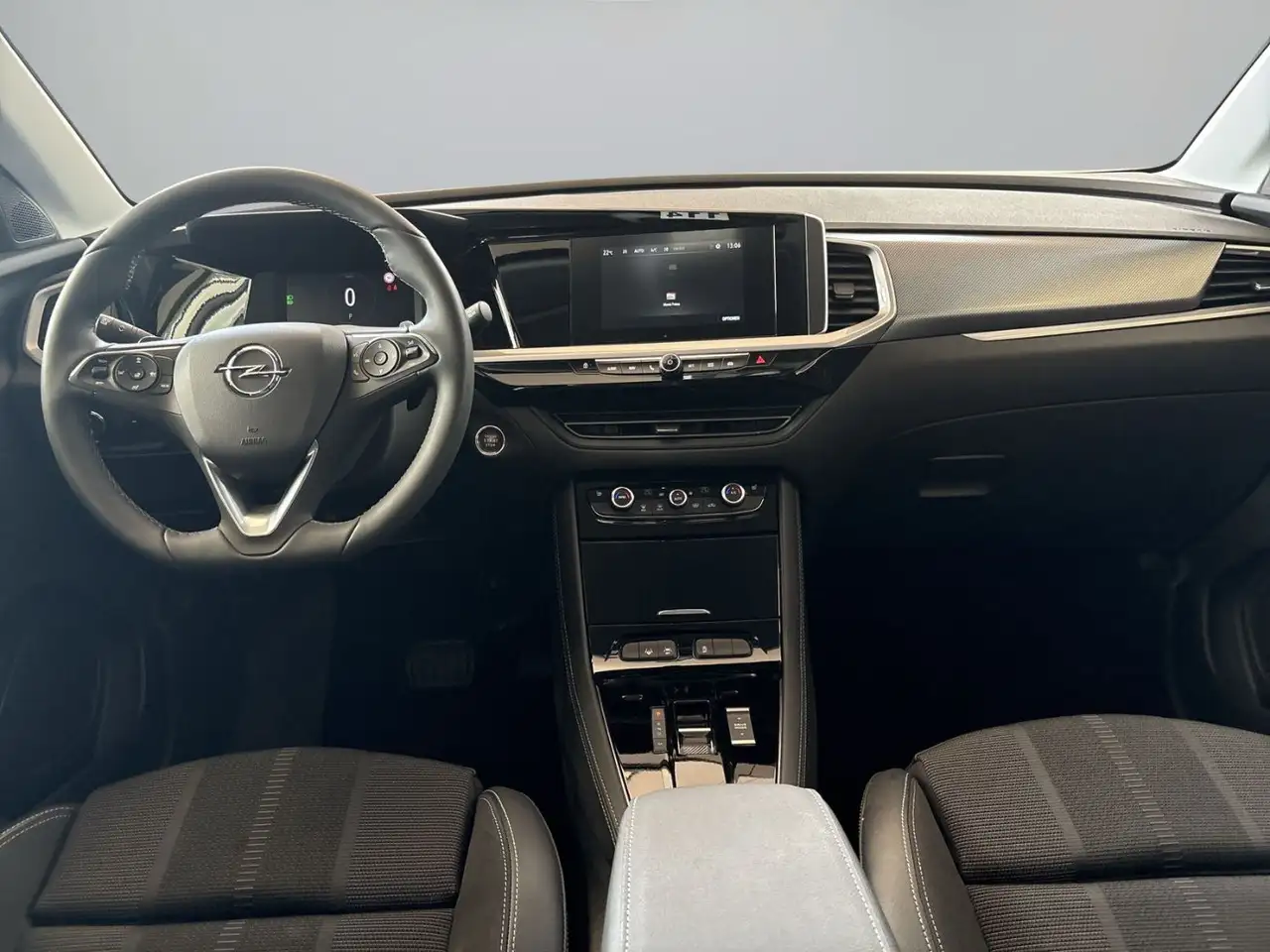Opel Grandland 1.2 Turbo ENJOY ACC+AHK+LED+SHZ+Kam. — Galería del vehículo 15
