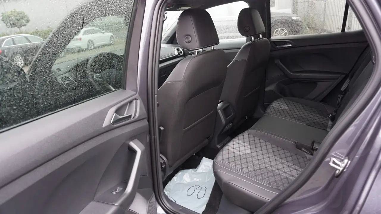 Volkswagen T-Cross R-Line Navi,LED,ACC,Apple CarPlay — Galería del vehículo 5