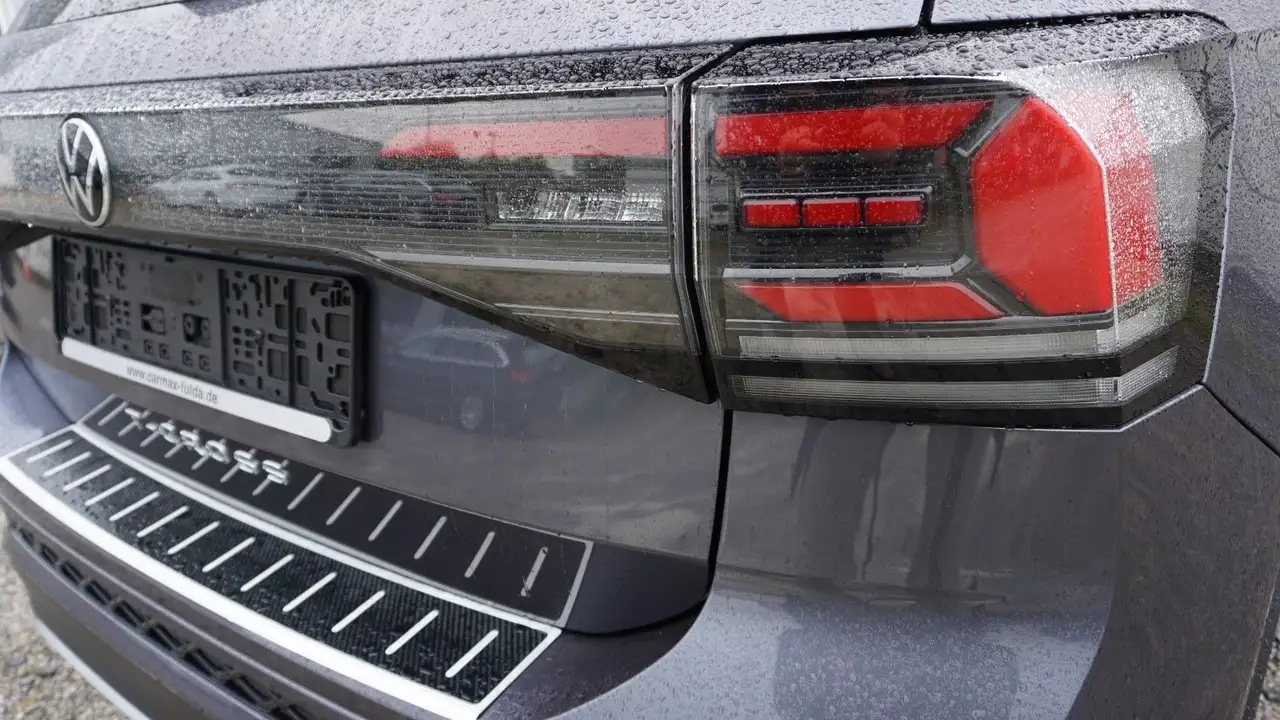 Volkswagen T-Cross R-Line Navi,LED,ACC,Apple CarPlay — Galería del vehículo 19