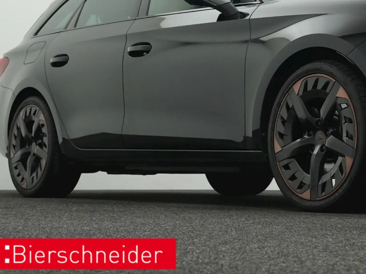 CUPRA Leon Sportstourer 1.4 TSI eHybrid DSG VZ 5-J-GAR KAMERA — Vehicle gallery 33