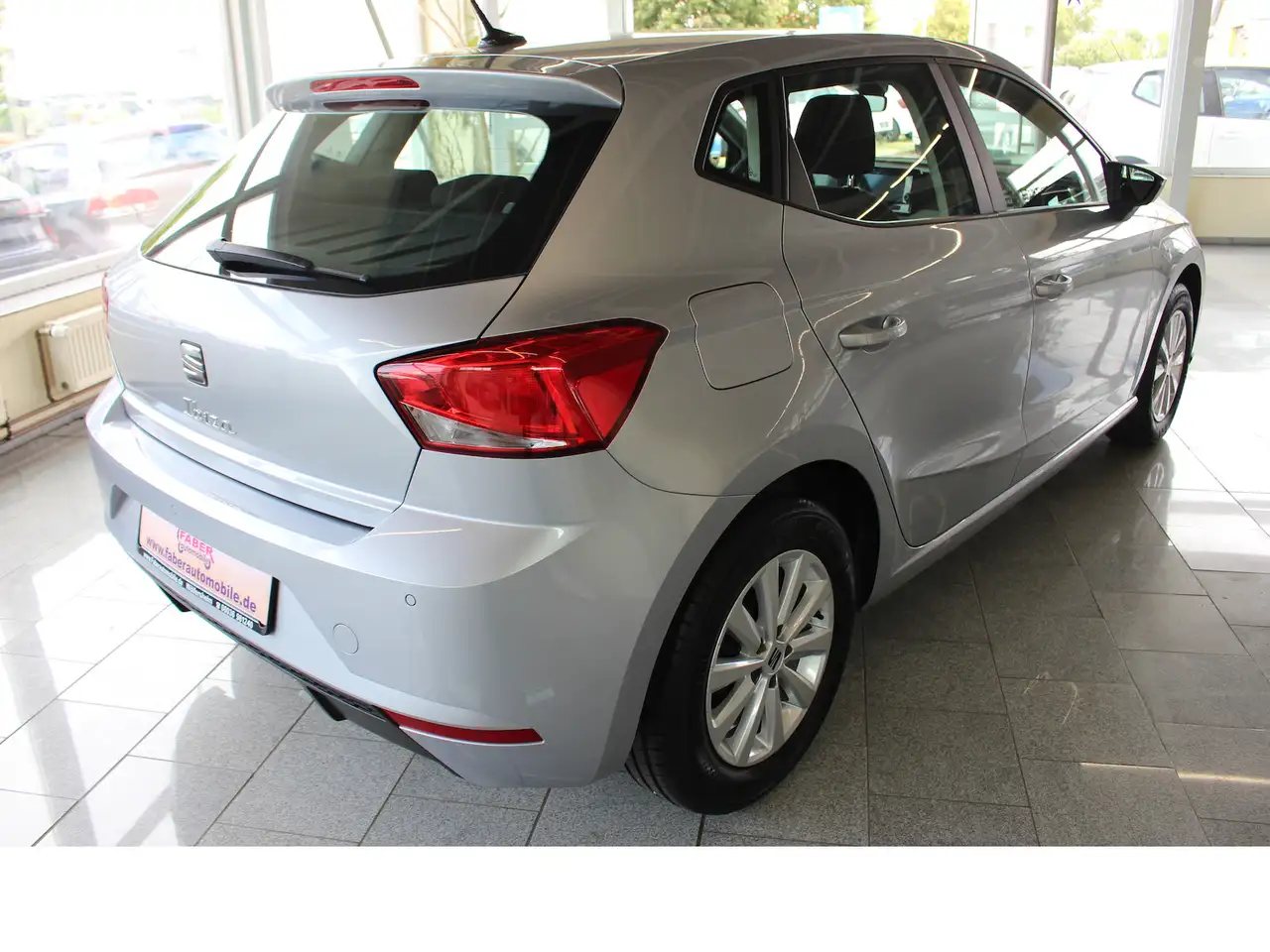 SEAT Ibiza Style1.0 TSI,Nur 9866KM,Wie Neu — معرض صور السيارة 4