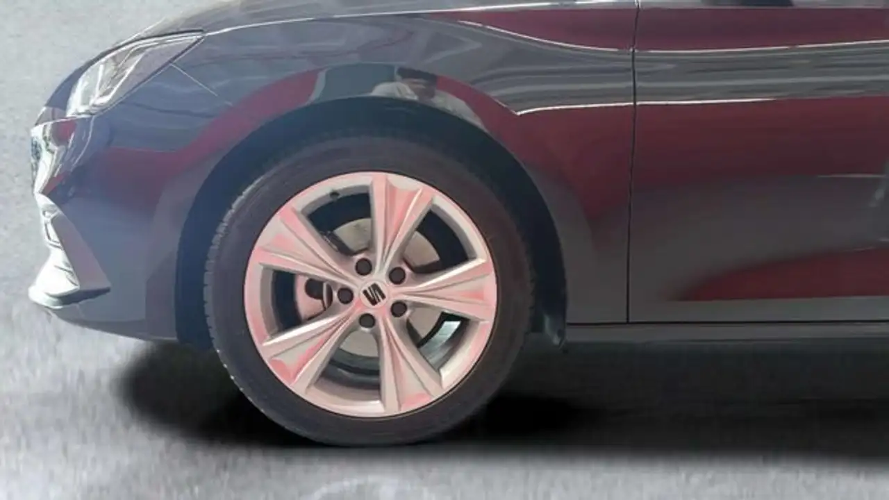 SEAT Leon 1.5 TSI S&S FR XS 130 — Galería del vehículo 25
