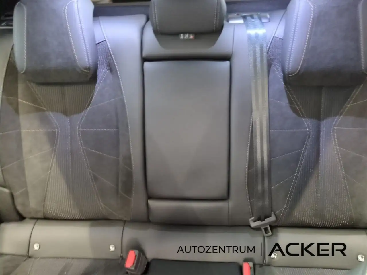 DS Automobiles DS 4 Etoile Alcantara PureTech 130 8AT LED/RFK — معرض صور السيارة 14