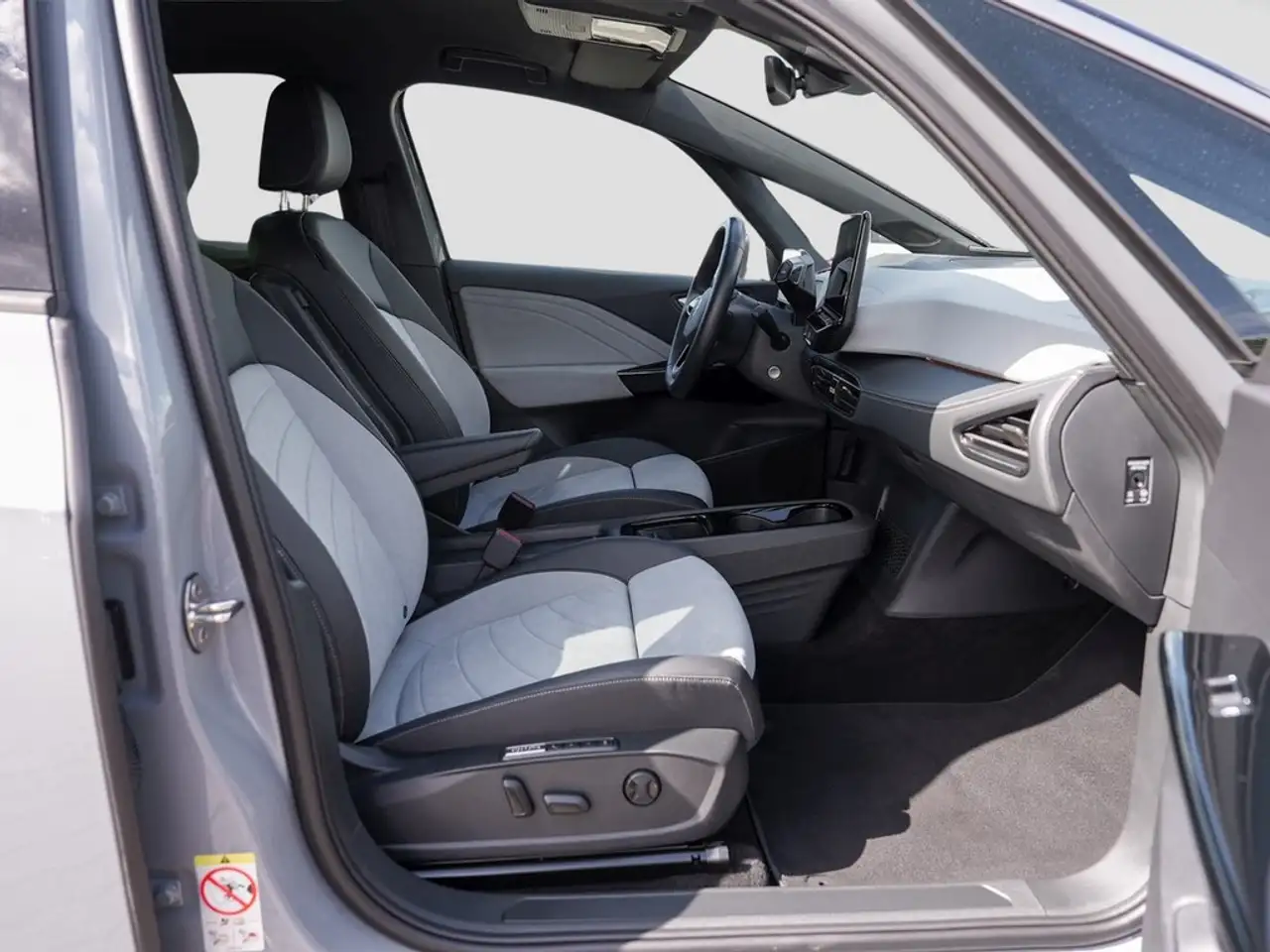 Volkswagen ID.3 Pro MOVE *LED*Navi*Kamera*Travel-Assist*19" Wel... — Vehicle gallery 7