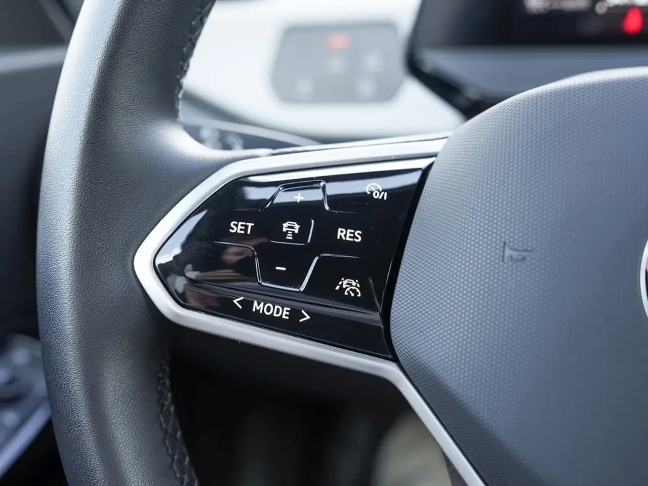 Volkswagen ID.3 Pro MOVE *LED*Navi*Kamera*Travel-Assist*19" Wel... — Vehicle gallery 17