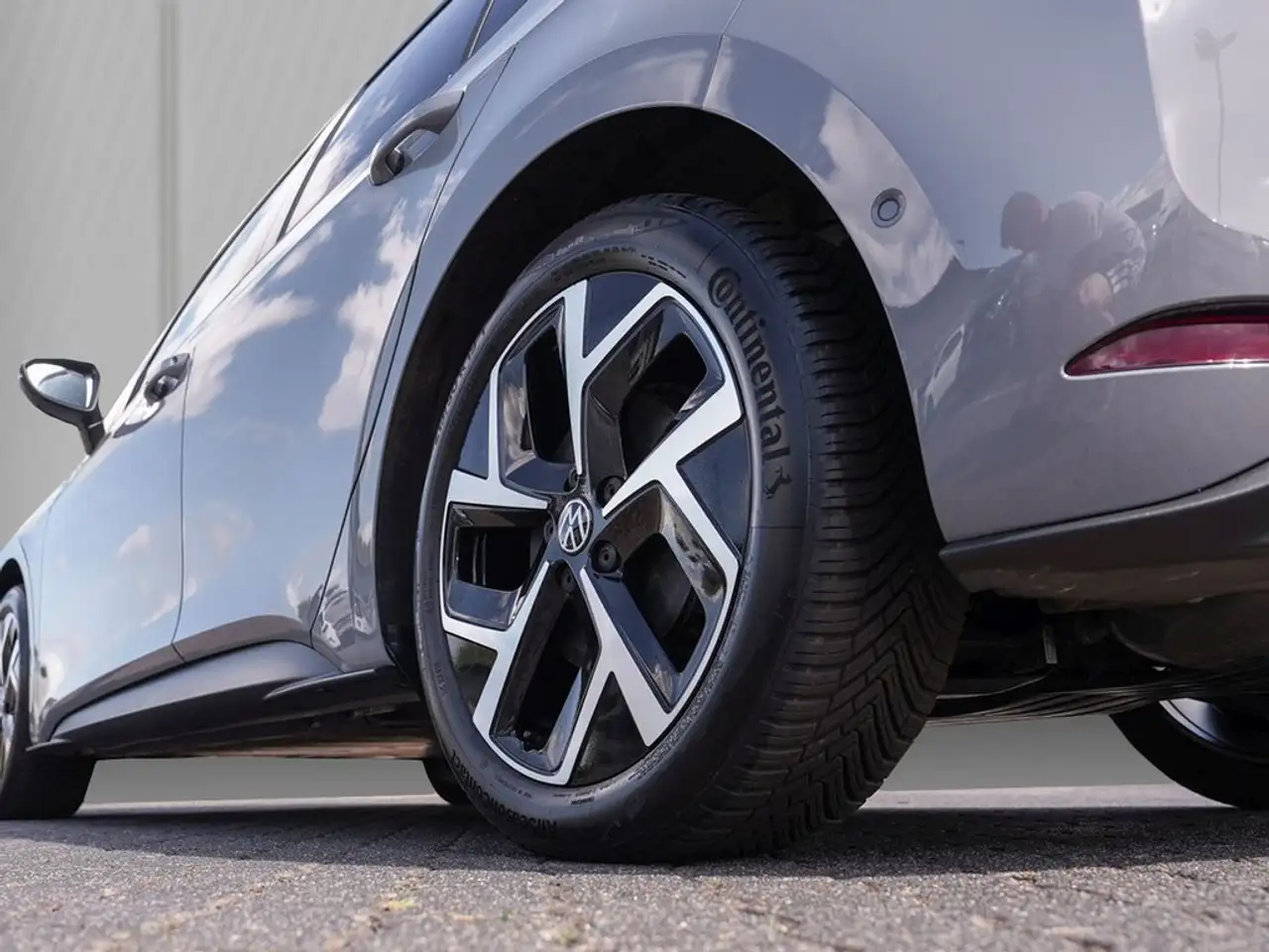 Volkswagen ID.3 Pro MOVE *LED*Navi*Kamera*Travel-Assist*19" Wel... — Vehicle gallery 5