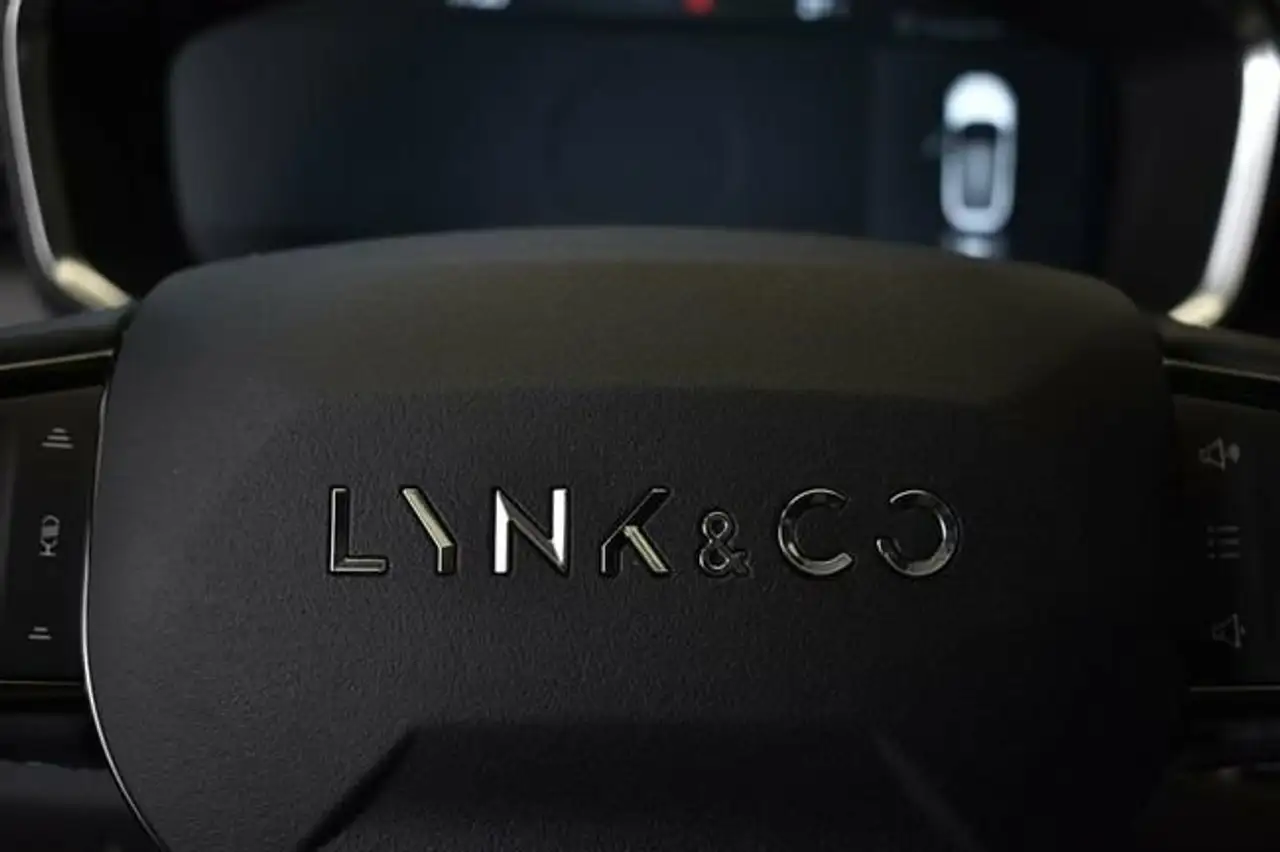 Lynk & Co 01 1.5T PHEV — Vehicle gallery 35