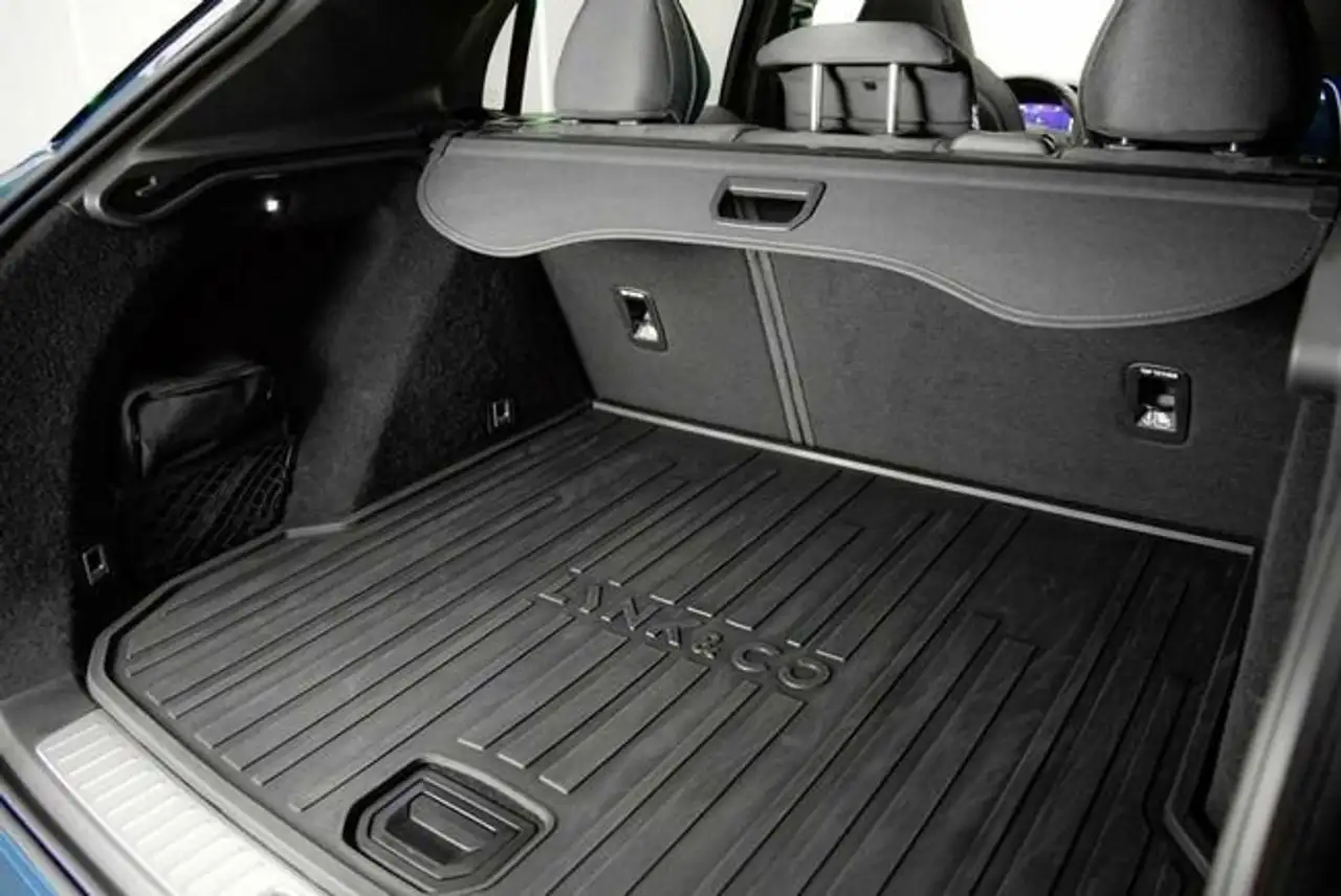 Lynk & Co 01 1.5T PHEV — Vehicle gallery 19