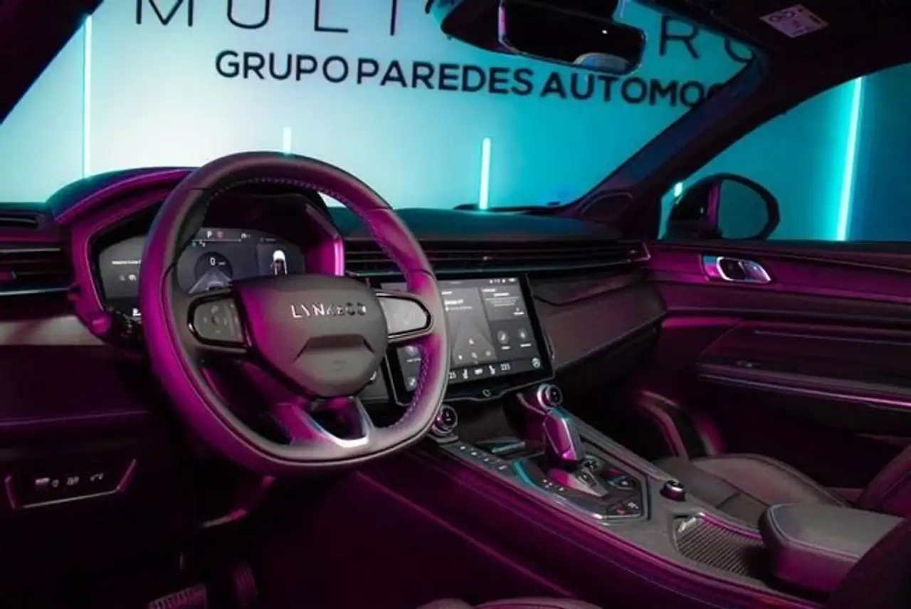 Lynk & Co 01 1.5T PHEV — Vehicle gallery 24