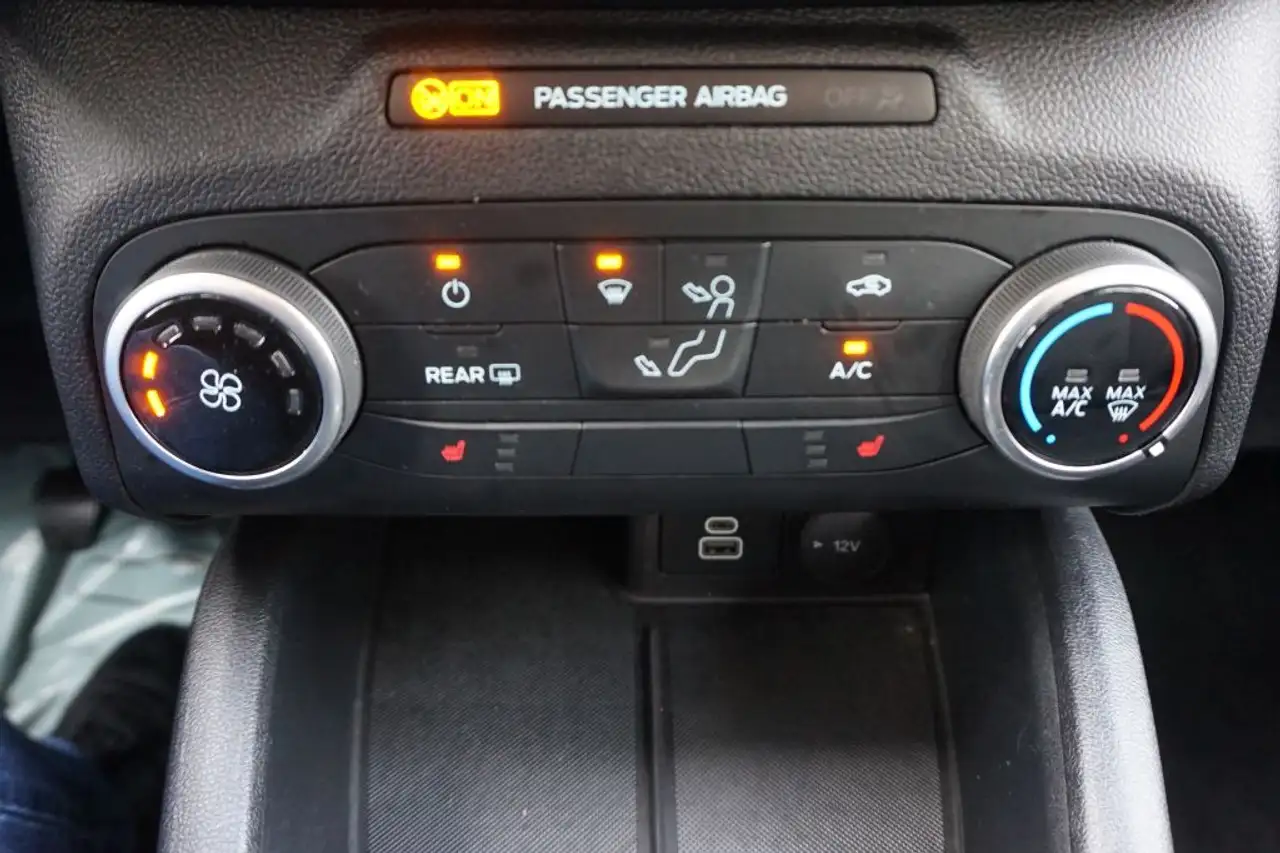 Ford Kuga 1.5 EcoBoost COOL&CONNECT — معرض صور السيارة 13