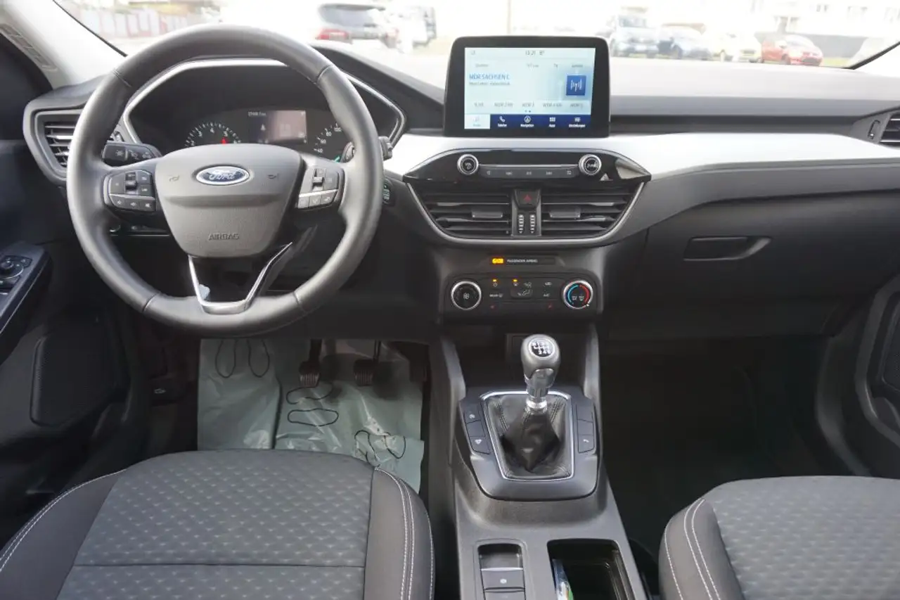 Ford Kuga 1.5 EcoBoost COOL&CONNECT — معرض صور السيارة 10