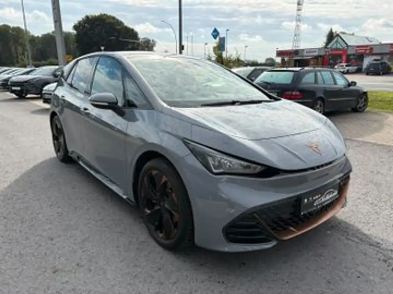 CUPRA Born 150 kW *GJR*Winterpaket*5j Garantie* — Vehicle gallery 5
