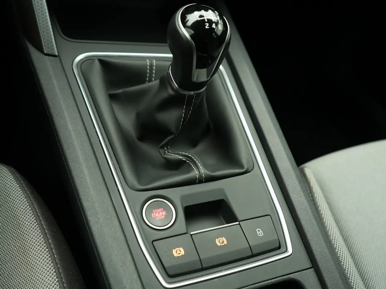 SEAT Leon Style Edition LED PDC KLIMA — Vehicle gallery 14